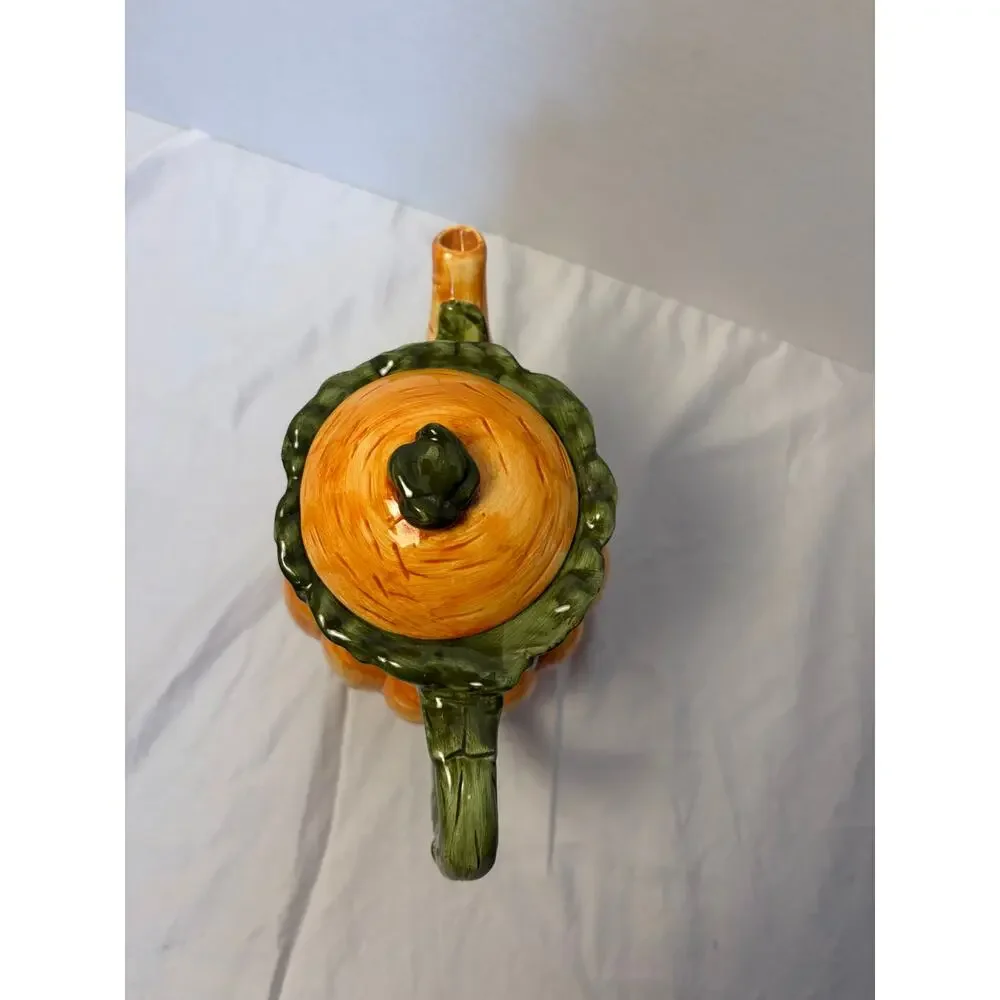 VTG DesignPac Carrot teapot with lid. vegetable shaped ceramic. 8 inch ht